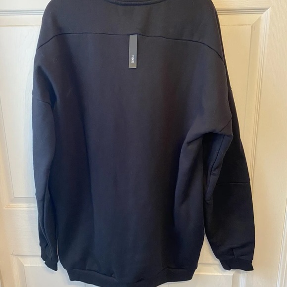 Templa Oversized Sweater - Picture 2 of 8